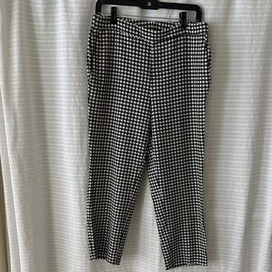 Old Navy Black and White Checkered Women’s Pants